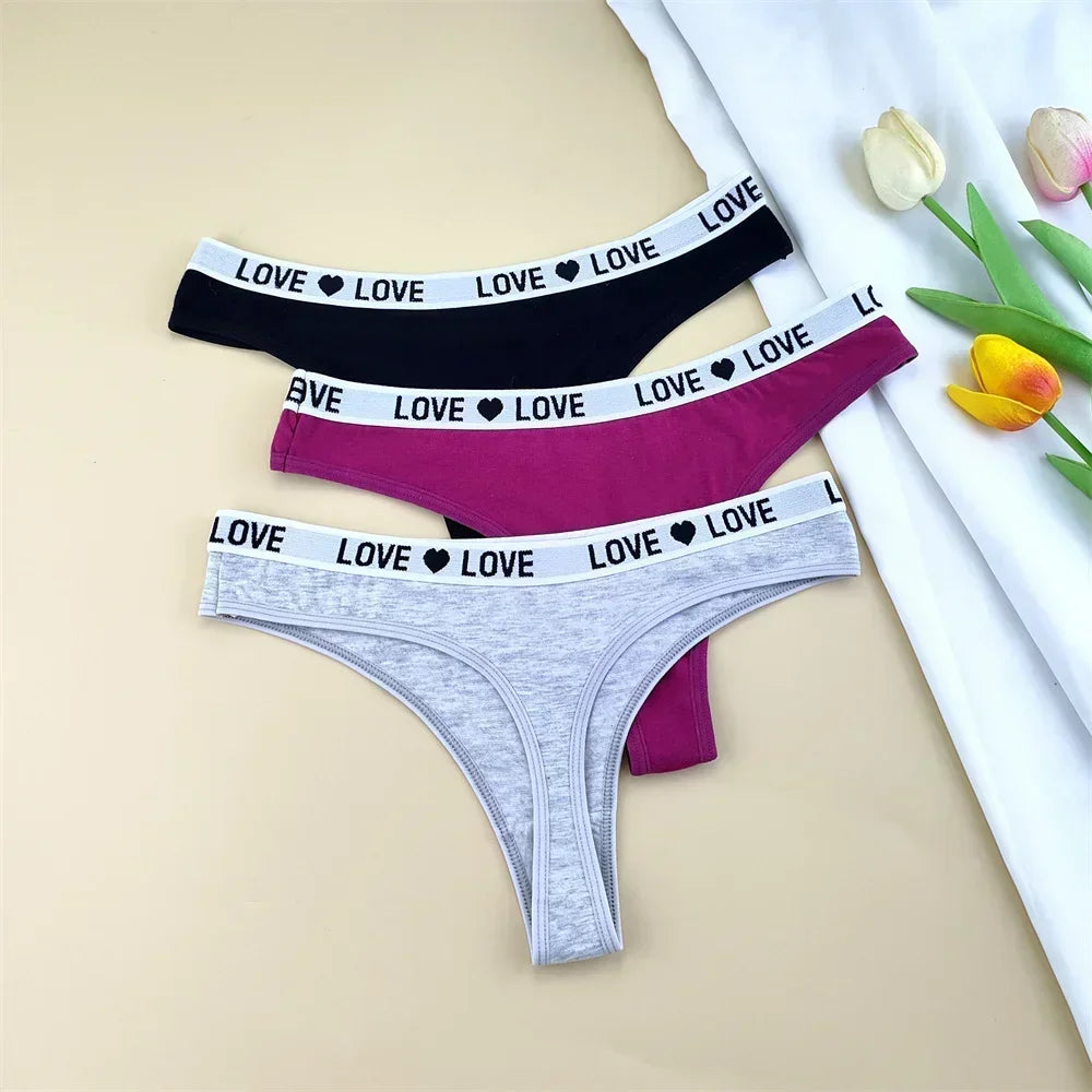 "Love Motif Cotton Thong Set™"