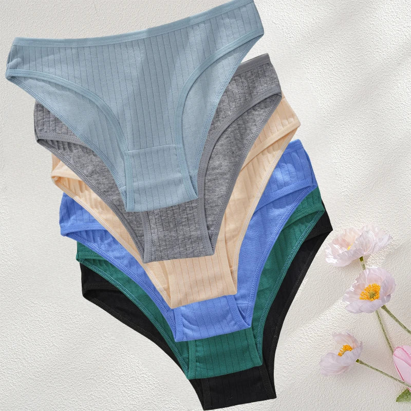 Comfortable Chic Briefs Set™