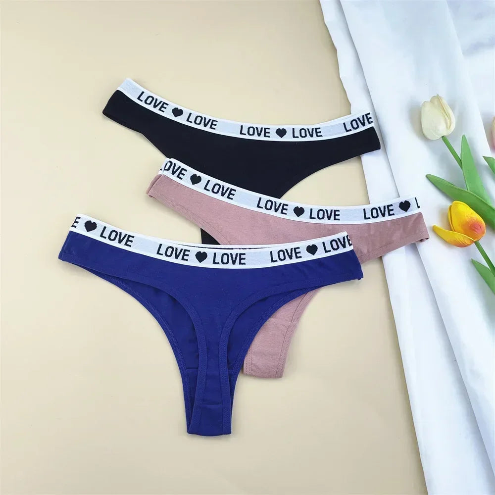 "Love Motif Cotton Thong Set™"