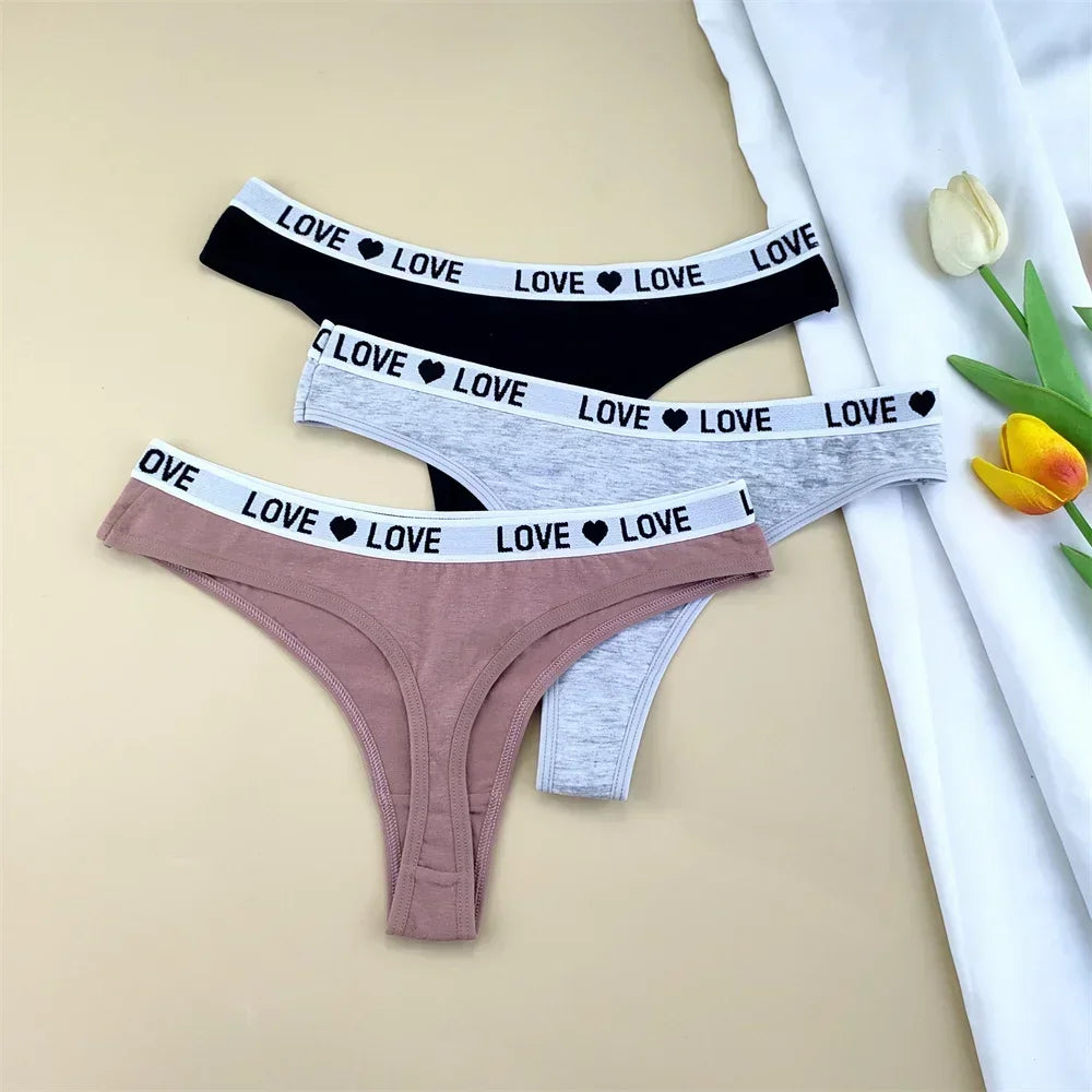 "Love Motif Cotton Thong Set™"