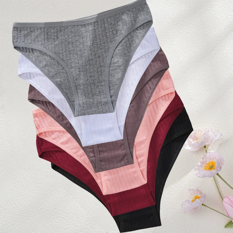 Comfortable Chic Briefs Set™